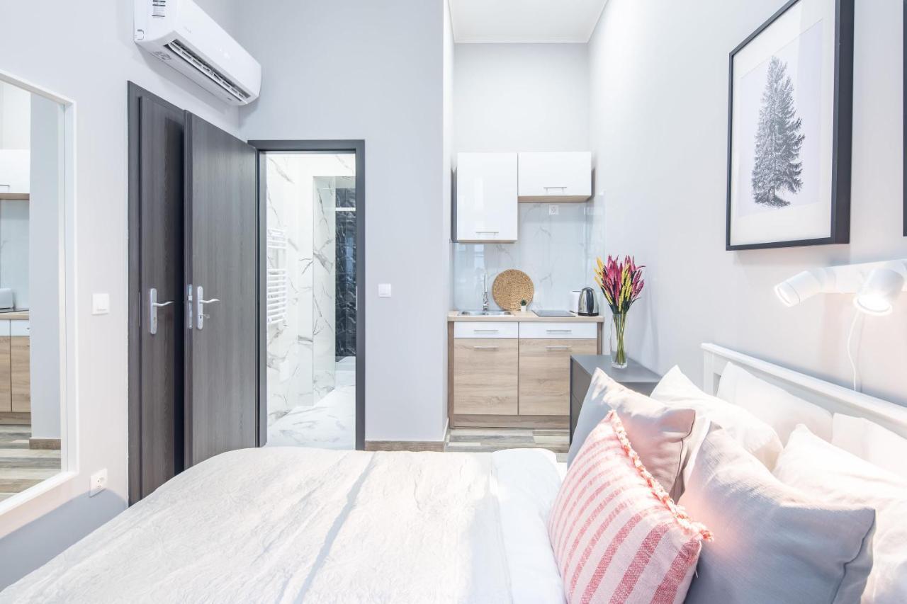 New - Central And Modern Studio Будапеща Екстериор снимка