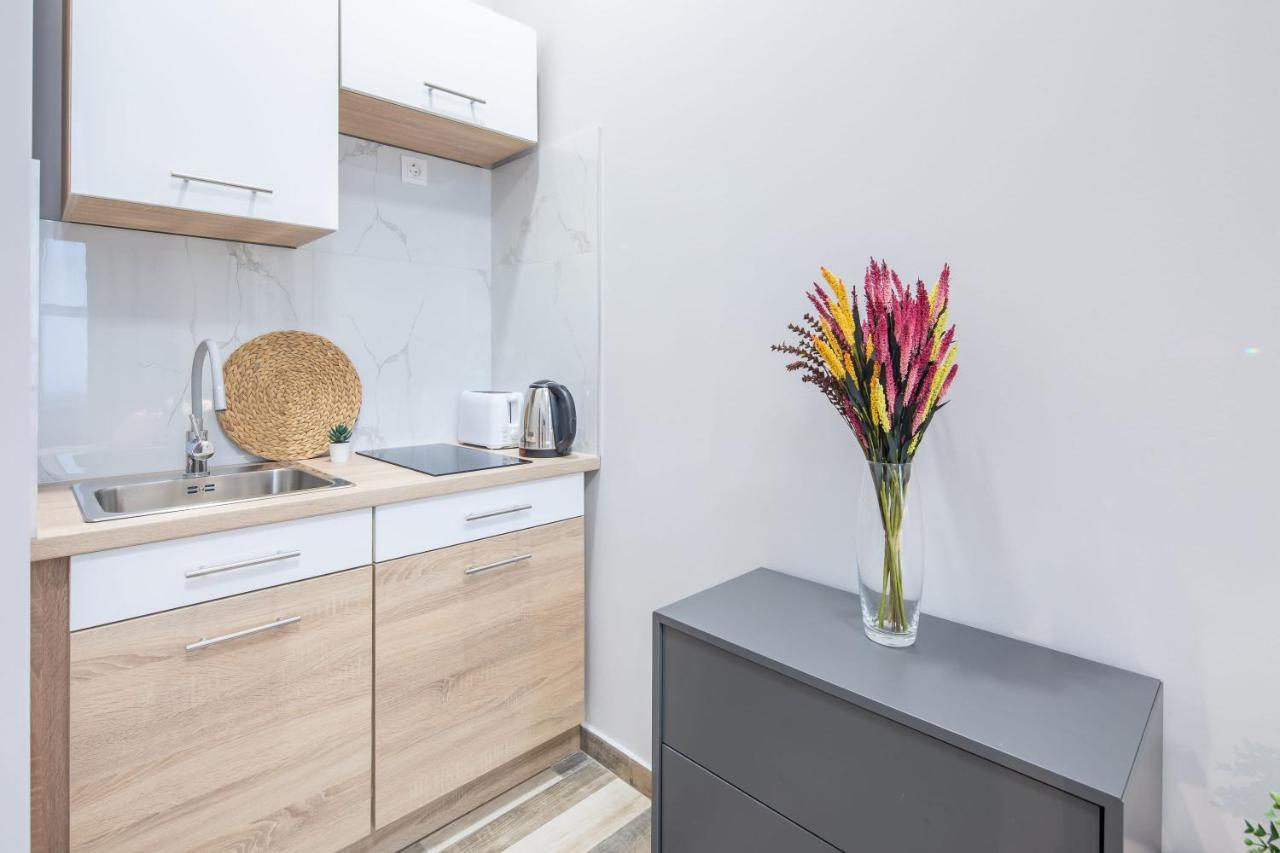 New - Central And Modern Studio Будапеща Екстериор снимка